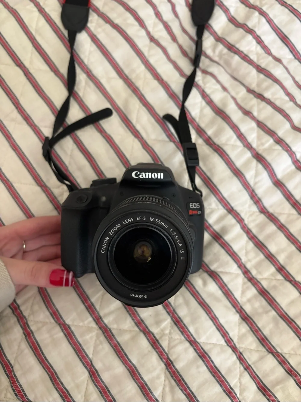 Canon DSLR Camera in Black with Black Lens